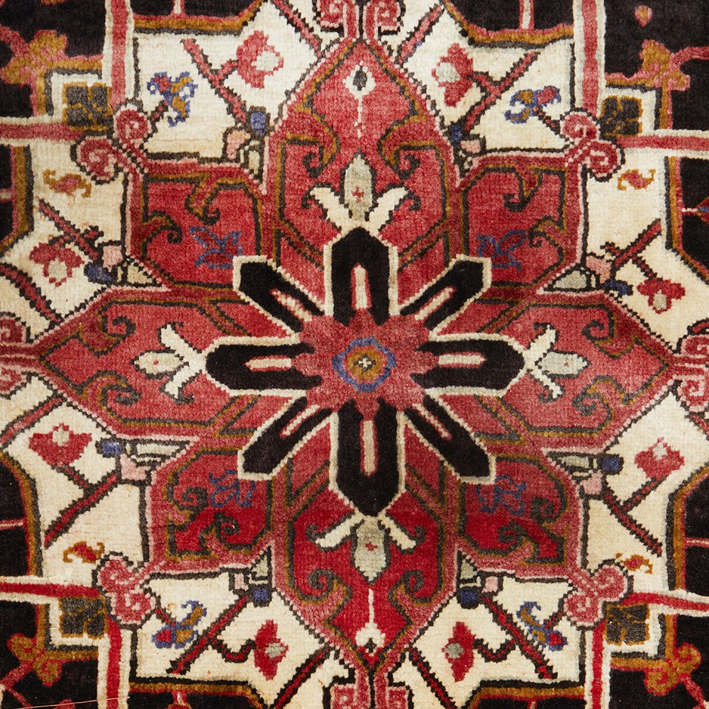 Hand Knotted Pure wool- Heriz 580