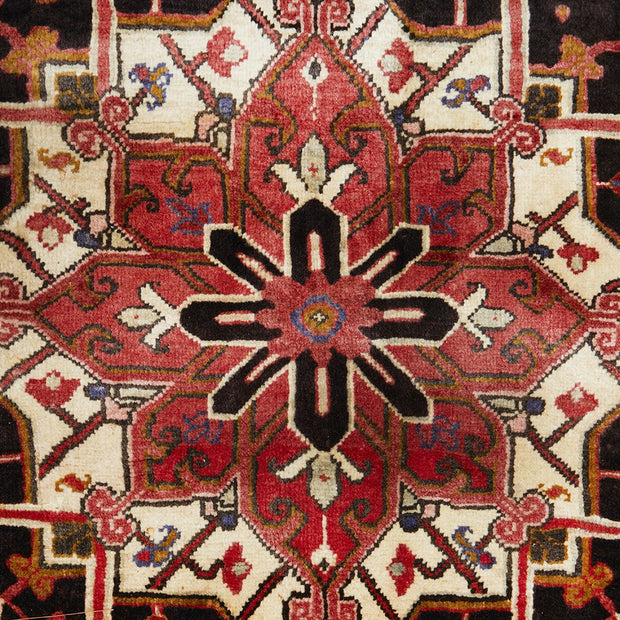 Hand Knotted Pure wool- Heriz 580