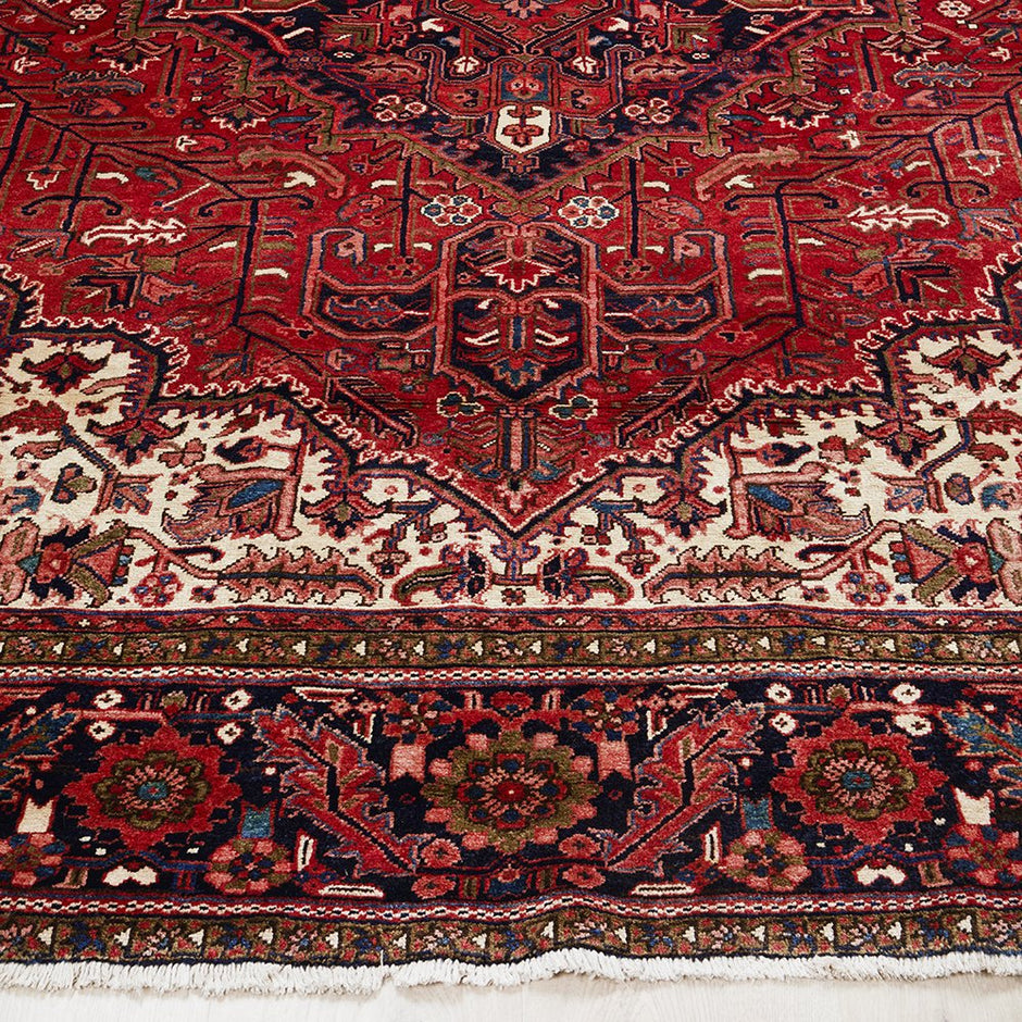 Hand Knotted Pure wool- Heriz 606