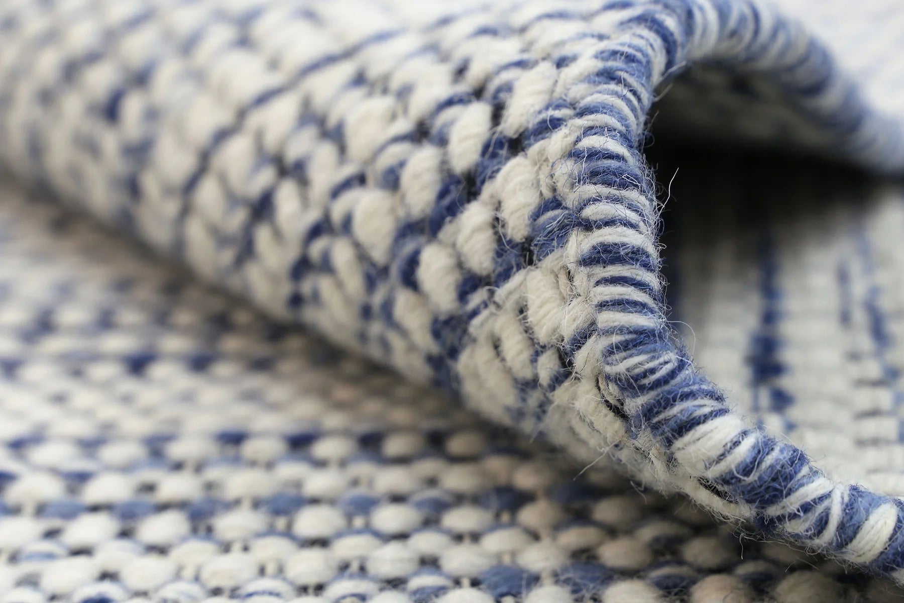 Norell Wool Blue-Round